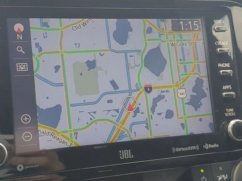 Used 2021 Toyota Highlander XSE FWD image 22