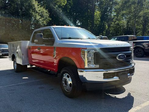 Used 2019 Ford F350 XL w/ Power Equipment Group AWD/4WD image 7