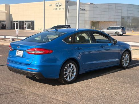 Used 2020 Ford Fusion SE FWD image 8