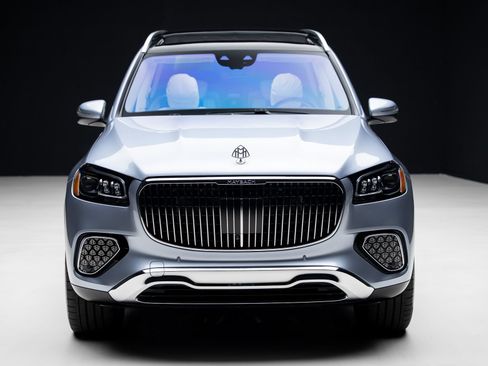 Used 2025 Mercedes-Benz Maybach GLS 600 4MATIC image 7