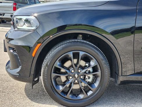 Used 2025 Dodge Durango GT AWD/4WD image 9