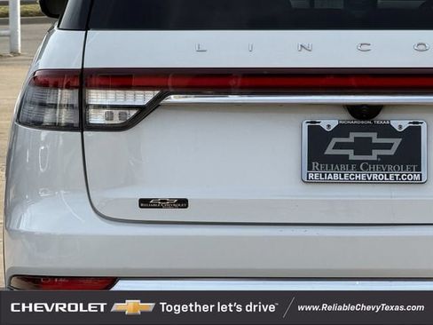 Used 2020 Lincoln Aviator Reserve w/ Elements Package Plus AWD/4WD image 9