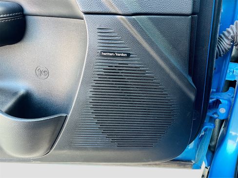 Used 2019 Dodge Challenger R/T Scat Pack w/ T/A Package image 18