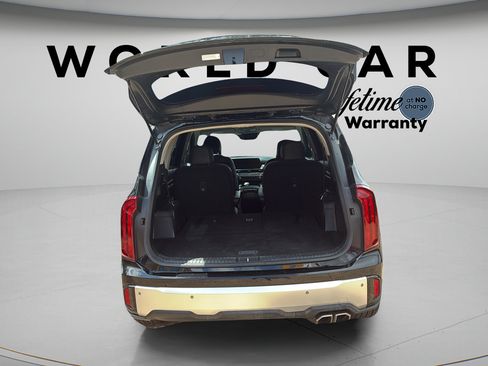 Used 2023 Kia Telluride S AWD/4WD image 9