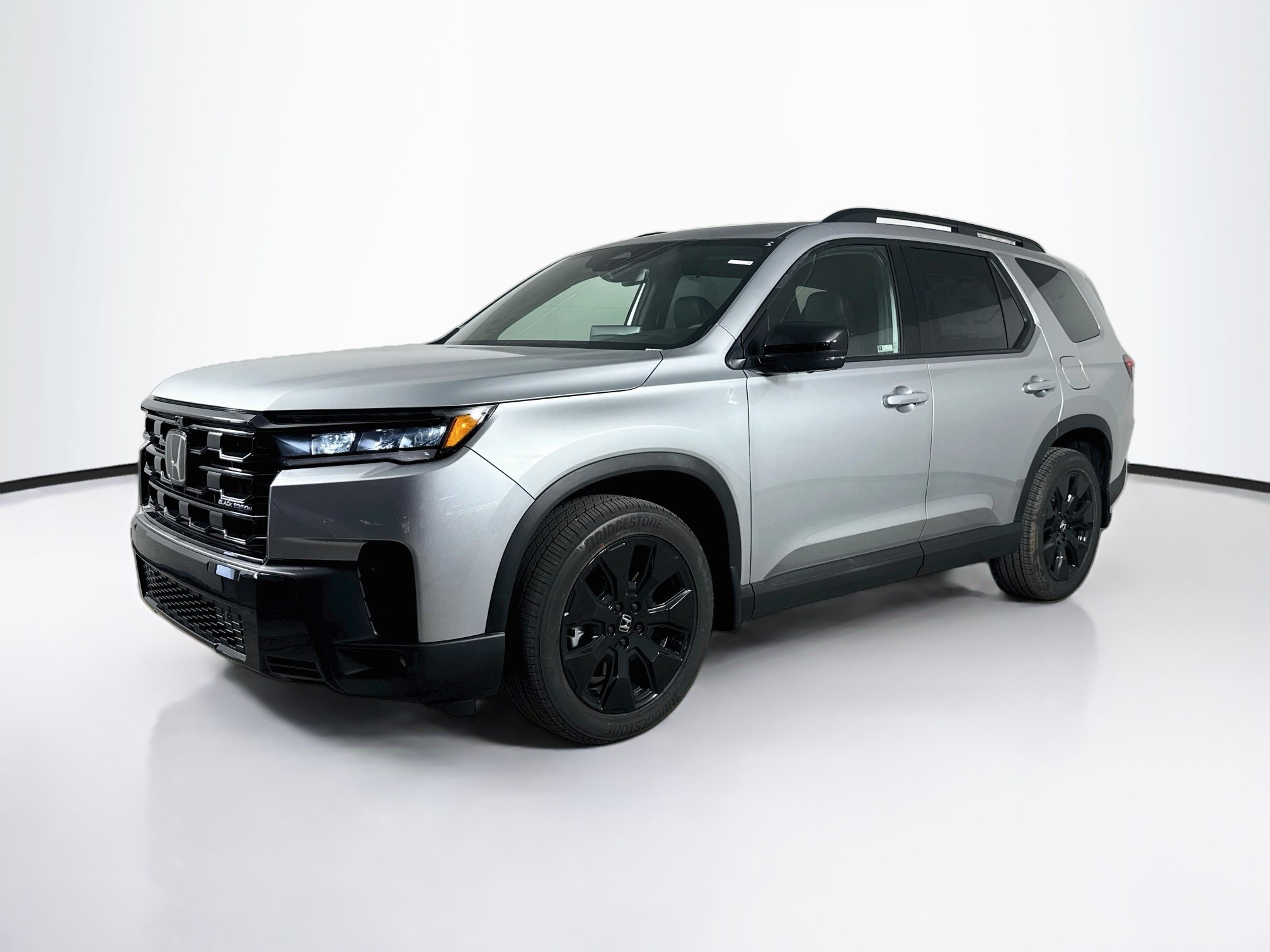 New 2026 Honda Pilot Black Edition image 4
