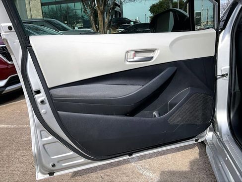 Used 2020 Toyota Corolla L image 20