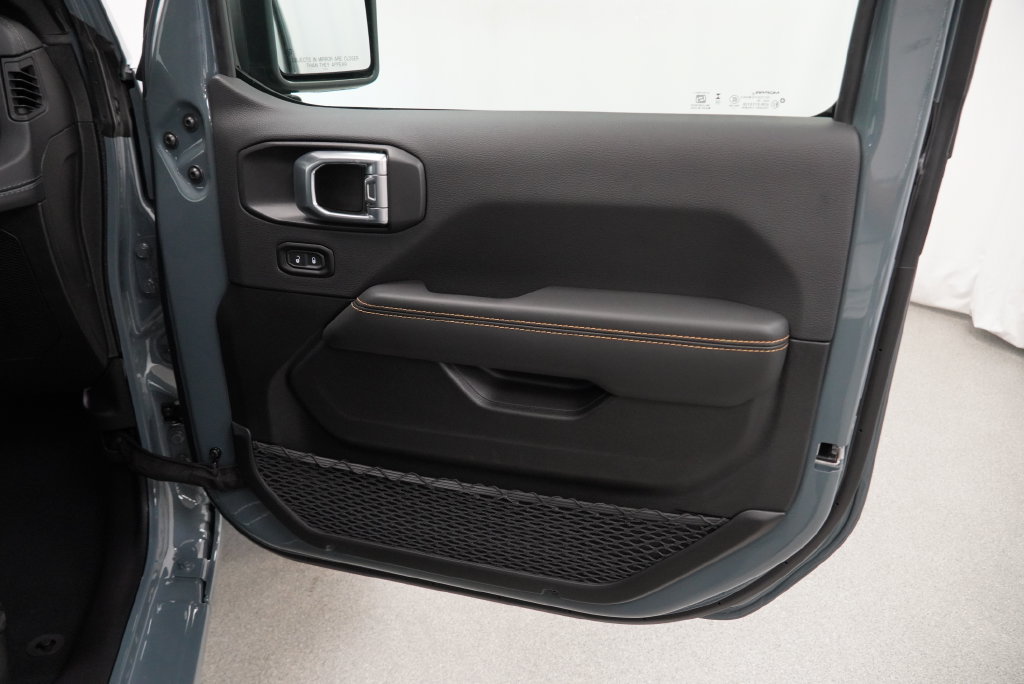 New 2026 Jeep Gladiator Mojave AWD/4WD image 33