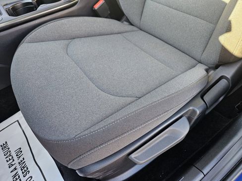 Used 2025 Kia K4 LXS image 8