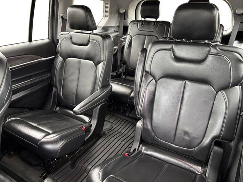 Used 2021 Jeep Grand Cherokee L Limited image 21