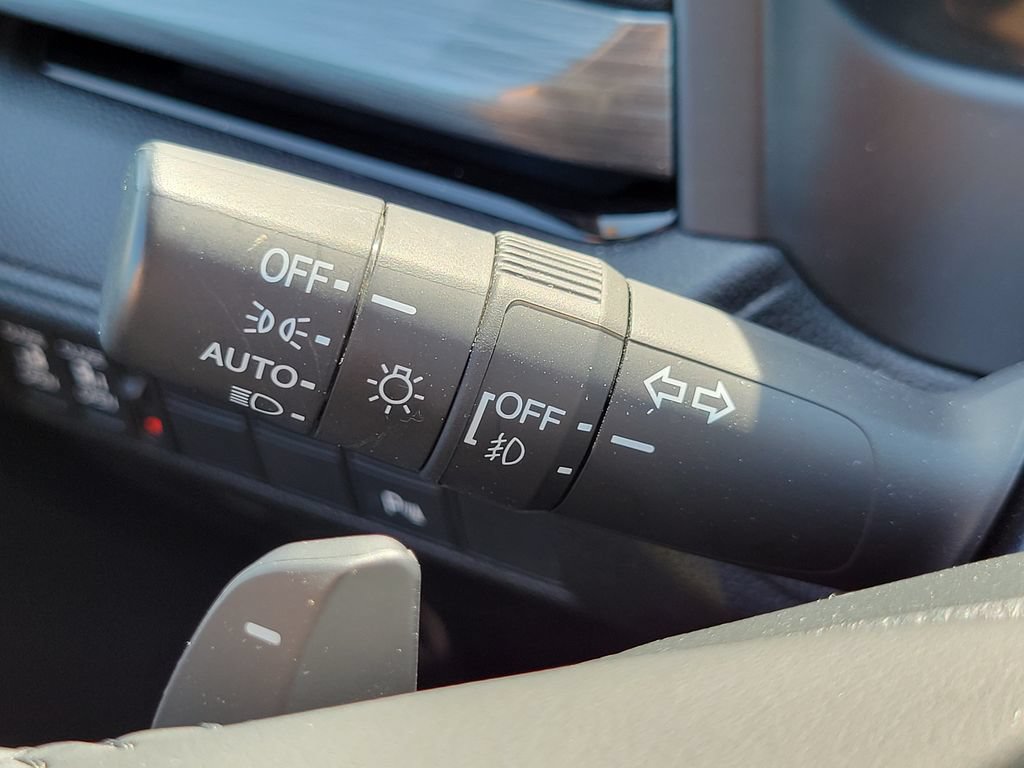 Used 2023 Honda Odyssey Elite image 16