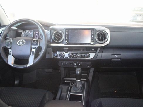 Certified 2023 Toyota Tacoma 4x4 Double Cab image 23