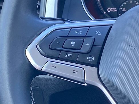 Used 2021 Volkswagen Atlas SE w/ Towing Package image 5