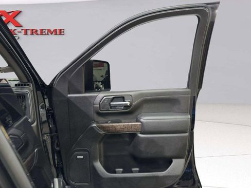 Used 2022 GMC Sierra 3500 Denali w/ Denali Ultimate Package image 43