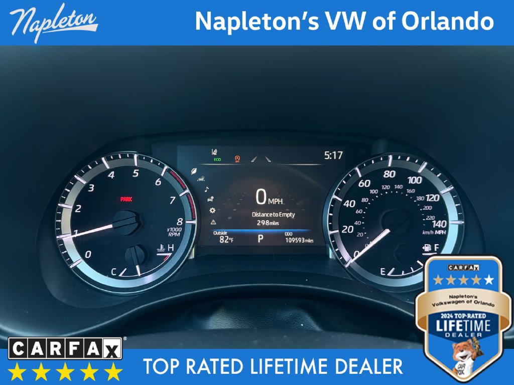 Used 2023 Toyota Highlander XLE FWD image 24