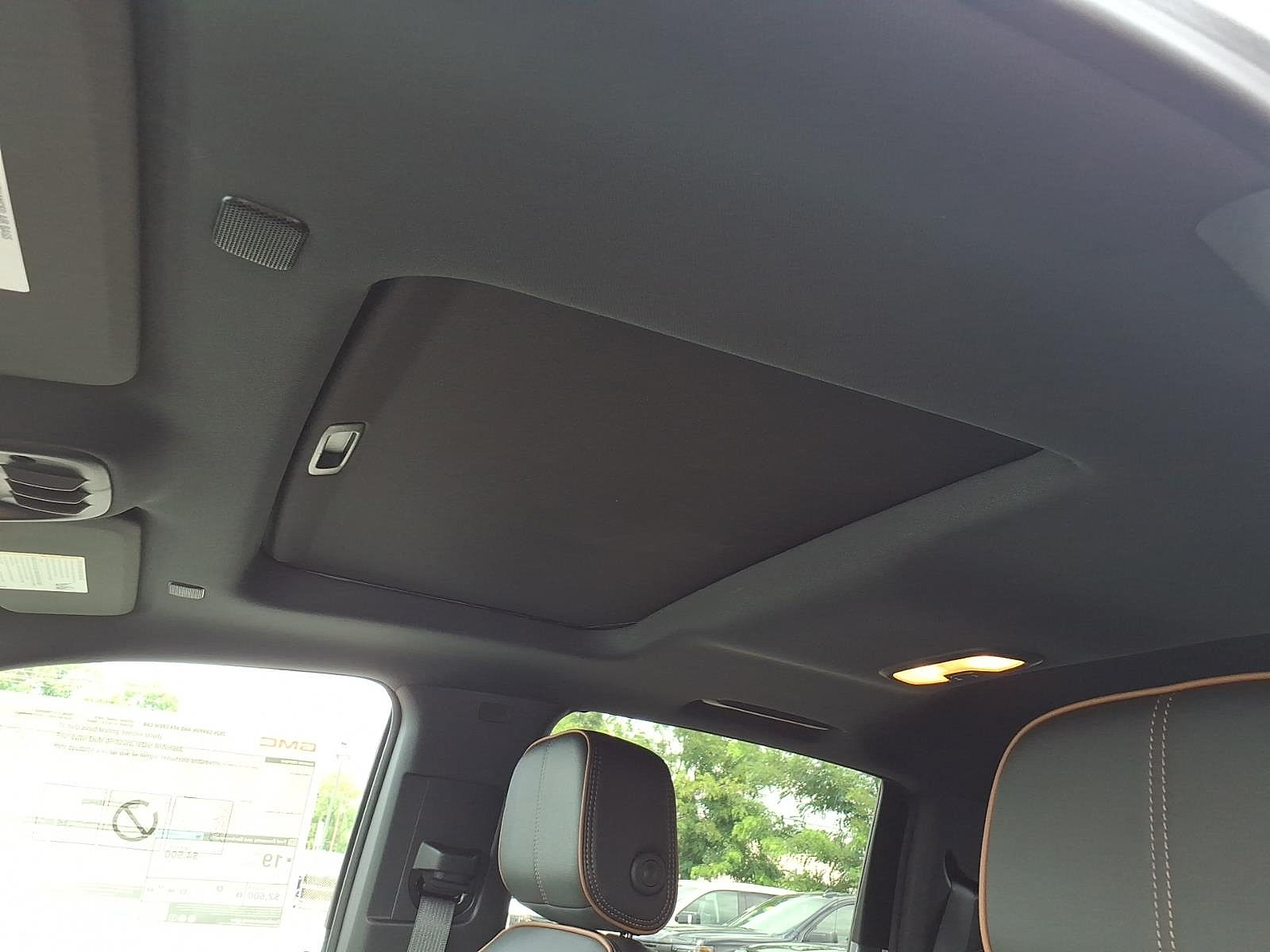 New 2026 GMC Canyon AT4 AWD/4WD image 14