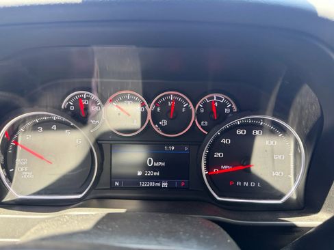 Used 2020 Chevrolet Silverado 1500 LT Trail Boss w/ Midnight Edition AWD/4WD image 20