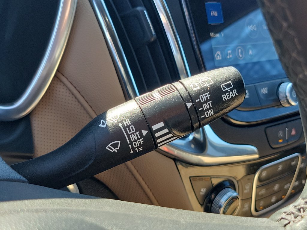 Used 2024 Chevrolet Equinox Premier FWD image 21