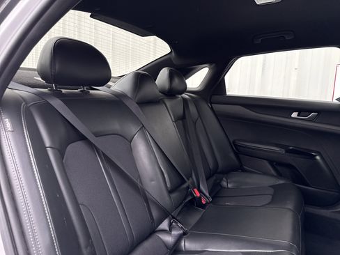 Used 2022 Kia K5 GT-Line image 38