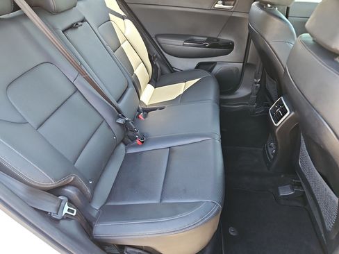 Used 2022 Kia Sportage Nightfall Edition w/ Nightfall Fwd Premium Package image 27
