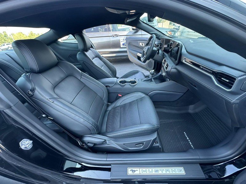 Used 2025 Ford Mustang Premium RWD image 12