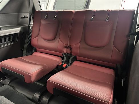 Used 2023 Lexus GX 460 Premium image 4