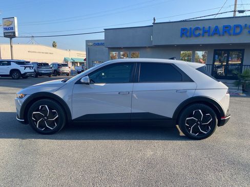 Used 2024 Hyundai Ioniq 5 SEL image 4