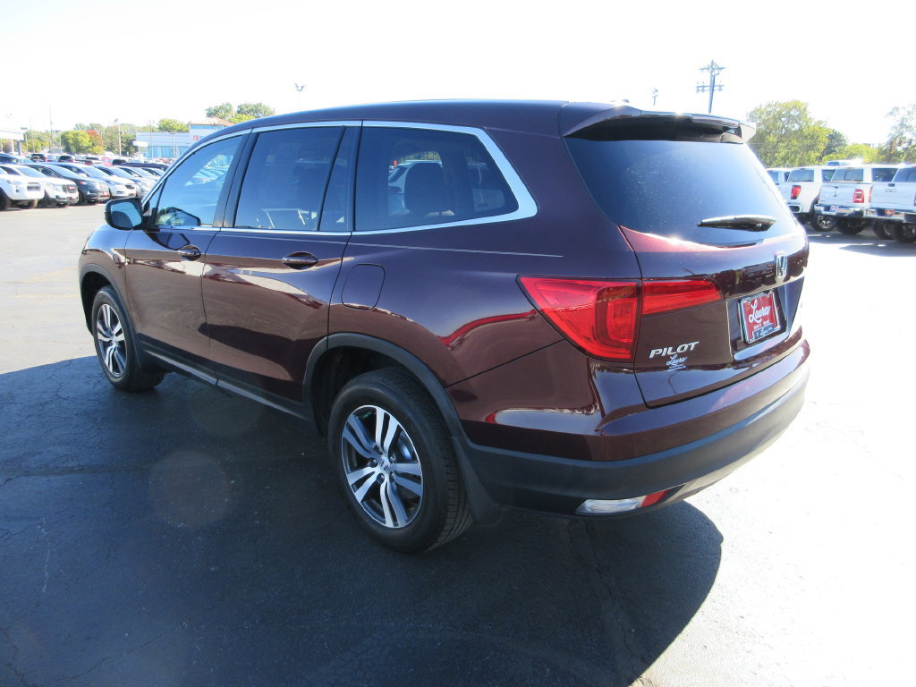 Used 2017 Honda Pilot EX image 8