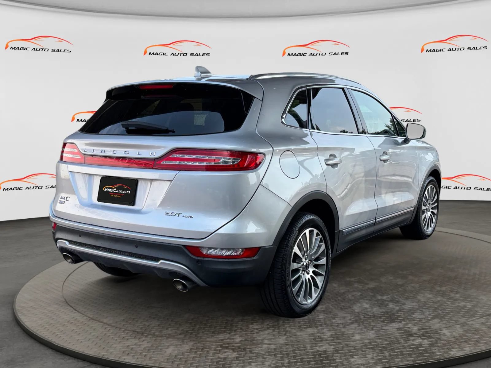 Used 2018 Lincoln MKC Reserve w/ Lincoln MKC Climate Package AWD/4WD image 10