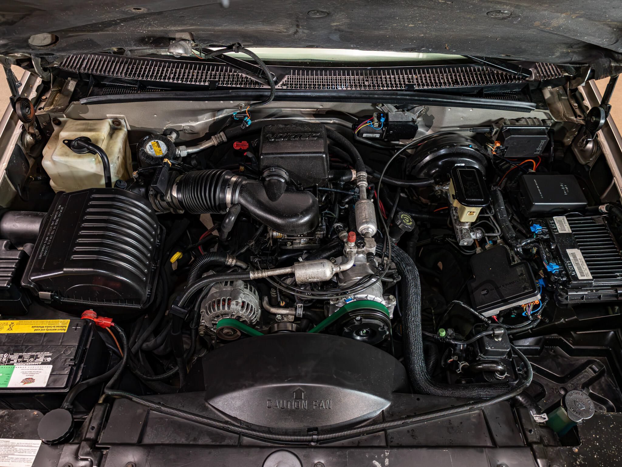 Used 1998 Chevrolet Silverado 2500 2WD Extended Cab w/ Preferred Equipment Group 2 image 26