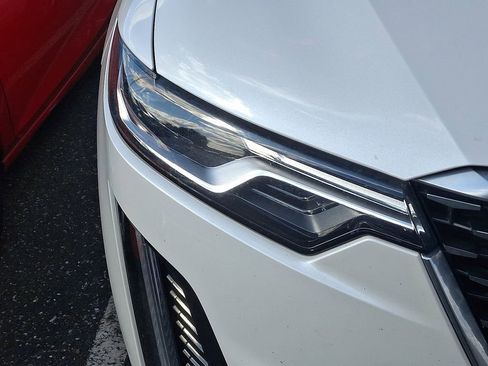 Used 2024 Cadillac XT6 Premium Luxury image 4