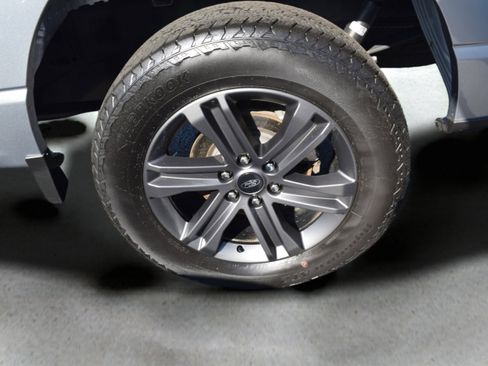 Used 2023 Ford F150 XLT w/ Equipment Group 302A High image 8