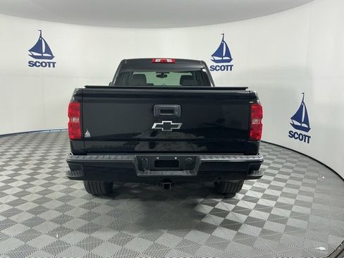 Used 2018 Chevrolet Silverado 1500 Custom w/ Custom Value Package image 5