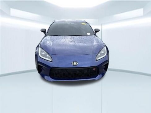 Used 2024 Toyota GR86 Premium RWD image 2
