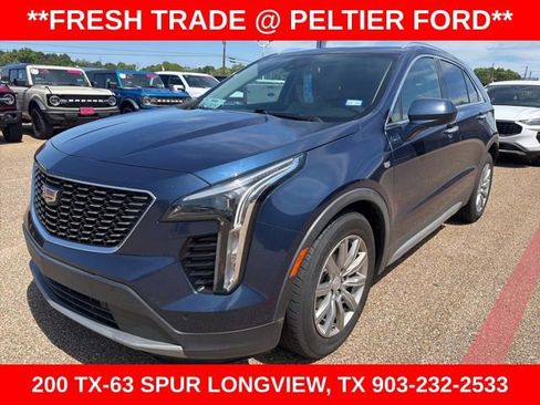 Used 2020 Cadillac XT4 Premium Luxury FWD image 3