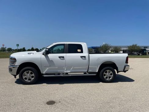 Used 2026 RAM 2500 Big Horn AWD/4WD image 5
