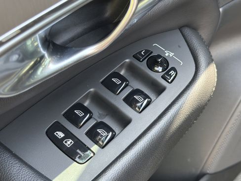 Used 2023 Volvo XC90 B5 Core w/ Protection Package Premier image 15