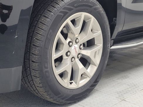 Used 2019 GMC Yukon SLT w/ HD Trailering Package image 31