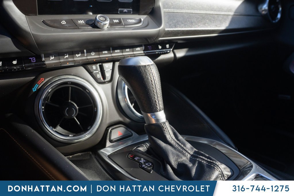 Used 2017 Chevrolet Camaro LT RWD image 10