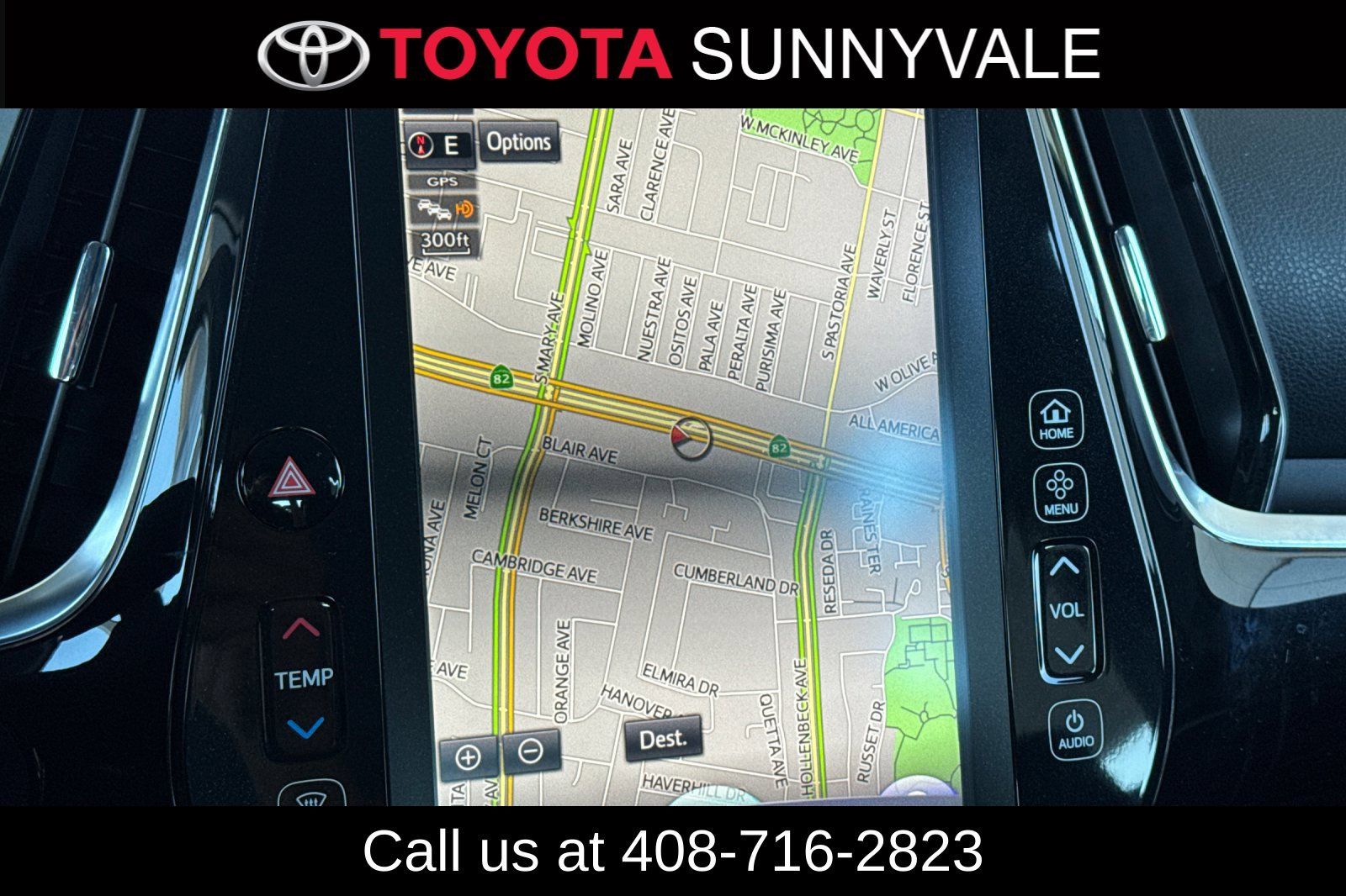 Used 2018 Toyota Prius Four Touring w/ Premium Convenience Package FWD image 24