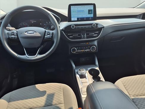 Certified 2022 Ford Escape SE w/ Convenience Package image 9