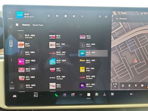 Used 2022 Tesla Model S Base image 48