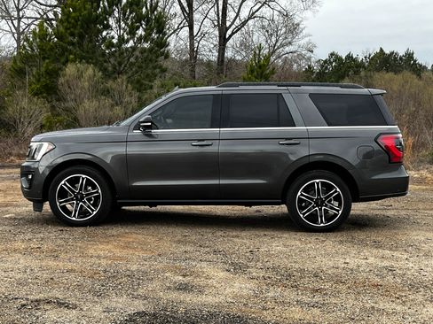 Used 2019 Ford Expedition Limited w/ Equipment Group 303A image 10