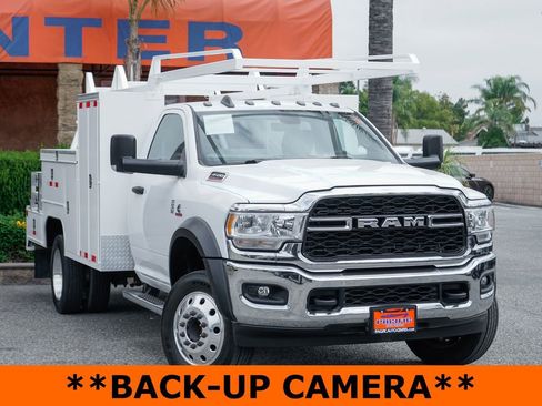 Used 2021 RAM 4500 Tradesman RWD image 2
