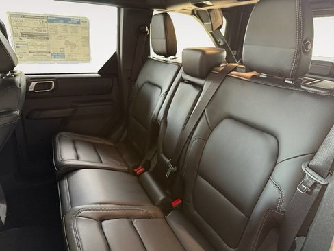 New 2026 Ford Bronco Outer Banks w/ Sasquatch Package AWD/4WD image 45