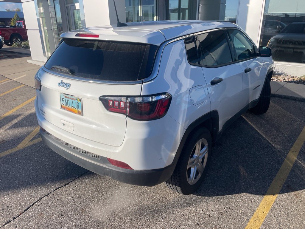 Used 2023 Jeep Compass Sport AWD/4WD image 5