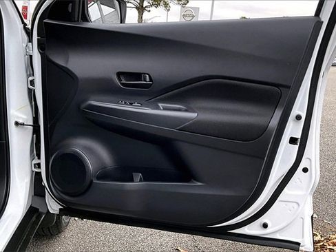 Certified 2024 Nissan Kicks S image 27