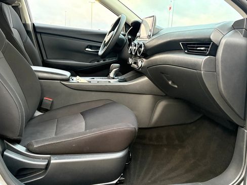 Certified 2024 Nissan Sentra SV image 39