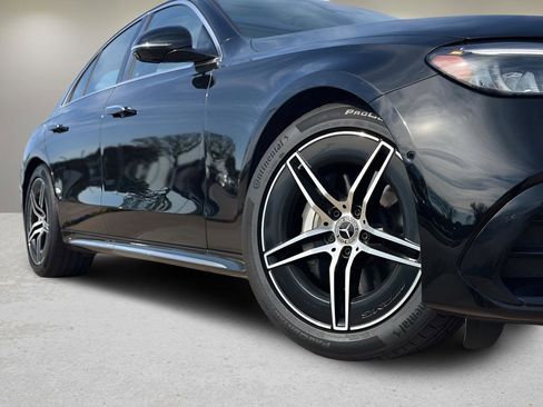 Used 2025 Mercedes-Benz E 350 4MATIC Sedan w/ Winter Package image 8