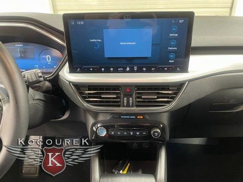 Used 2024 Ford Escape Platinum image 16