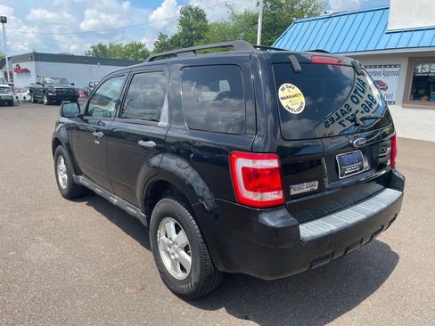 Used 2009 Ford Escape XLT image 2